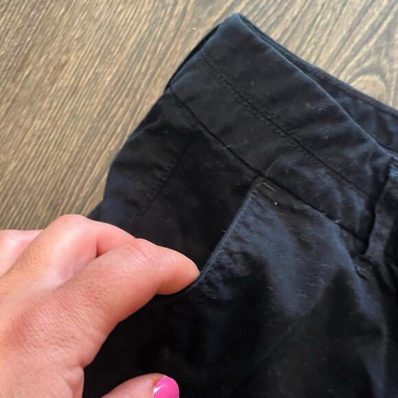 American Eagle Midi Shorts Mid-Rise Flat Front Stretch Cotton Blend Black Sz 10 - Picture 3 of 7